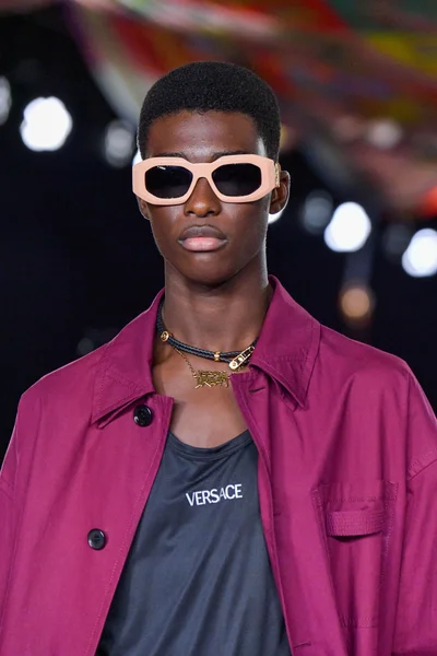 Look 22